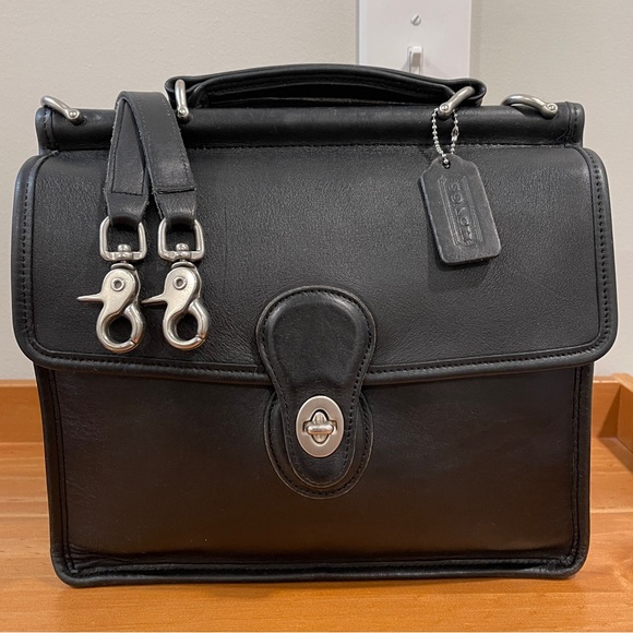 Coach Handbags - COACH VINTAGE WILLIS BAG No 9927